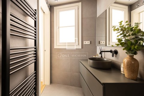 Продажа квартиры в Барселона, Испания 3 спальни, 120м2 №150773 - фото 23