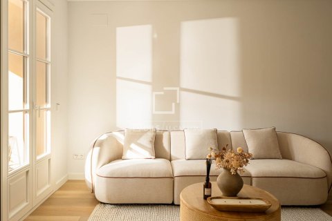 Продажа квартиры в Барселона, Испания 3 спальни, 120м2 №150773 - фото 8