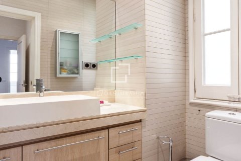 Apartament w Barcelona, Hiszpania 5 sypialni, 255 mkw. nr 150769 – zdjęcie 17