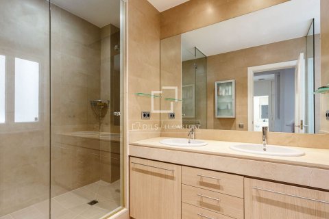 Apartament w Barcelona, Hiszpania 5 sypialni, 255 mkw. nr 150769 – zdjęcie 20