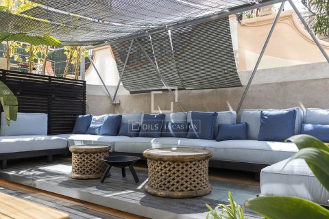 Apartment for sale in Barcelona, Spain 2 bedrooms, 116 sq.m. No. 150772 - photo 9