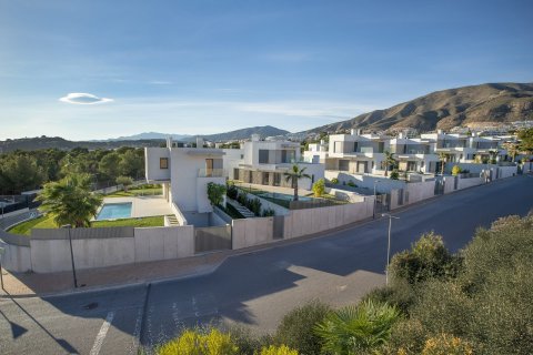 Villa in Finestrat, Alicante, Spain 4 bedrooms, 244 sq.m. No. 156387