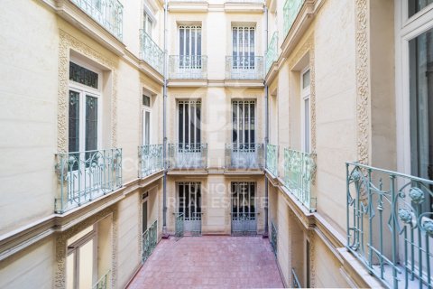 Huoneisto myytävänä Madrid, Espanja, 3 makuuhuonetta, 450 m2 No. 159727 - kuva 17