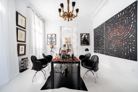 Huoneisto Madrid, Espanja 3 makuuhuonetta, 450 m2 No. 159727
