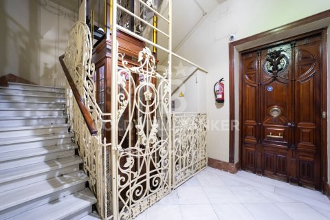 Huoneisto myytävänä Madrid, Espanja, 3 makuuhuonetta, 450 m2 No. 159727 - kuva 22