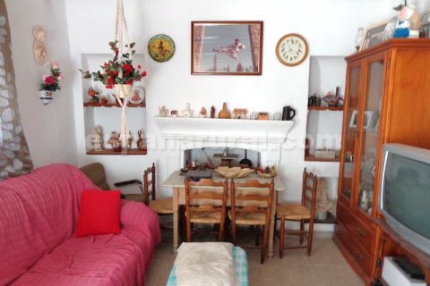 House for sale in Cantoria, Almeria, Spain 4 bedrooms, 150 sq.m. No. 184085 - photo 2