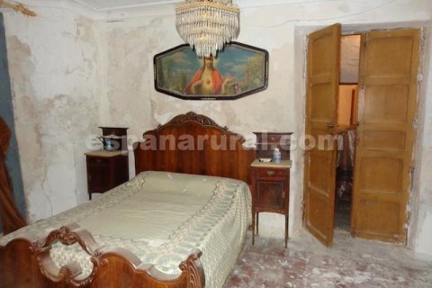 House for sale in Sufli, Almeria, Spain 7 bedrooms, 130 sq.m. No. 184090 - photo 13