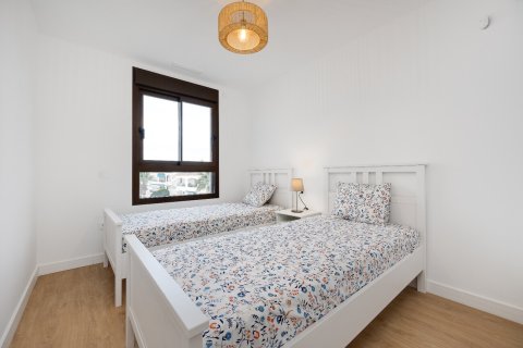Apartamento en venta en Villamartin, Alicante, España 2 dormitorios, No. 190024 - foto 24