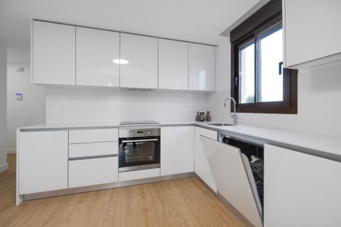 Apartamento en venta en Villamartin, Alicante, España 2 dormitorios, No. 190024 - foto 16