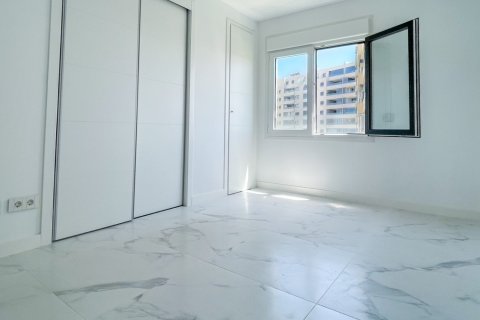 Apartamento en venta en Alicante, España 3 dormitorios, 146 m2 No. 190023 - foto 14