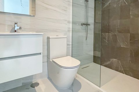 Apartamento en venta en Alicante, España 3 dormitorios, 146 m2 No. 190023 - foto 15