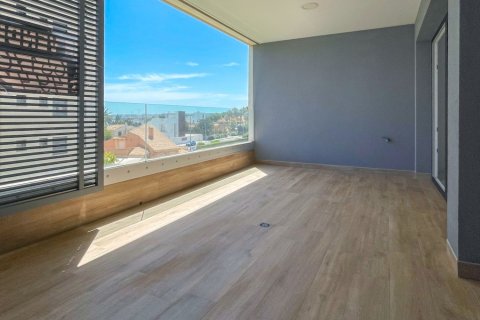Apartamento en venta en Alicante, España 3 dormitorios, 146 m2 No. 190023 - foto 5