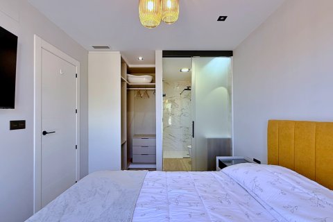 Huoneisto myytävänä Alicante, Espanja, 2 makuuhuonetta, 72 m2 No. 189943 - kuva 20