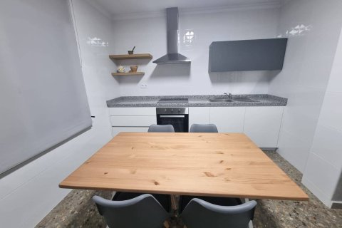 Продажа таухауса в Сан-Педро-дель-Пинатар, Мурсия, Испания 4 спальни, 300м2 №189944 - фото 3