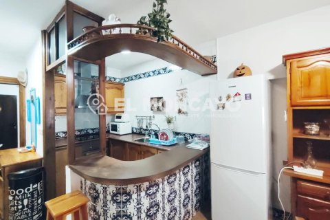 House for sale in Guardamar del Segura, Alicante, Spain 5 bedrooms, 139 sq.m. No. 149053 - photo 4