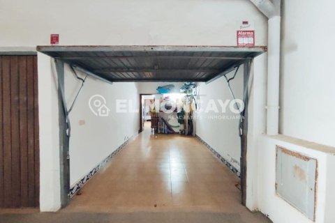 House for sale in Guardamar del Segura, Alicante, Spain 5 bedrooms, 139 sq.m. No. 149053 - photo 29