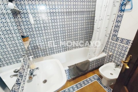House for sale in Guardamar del Segura, Alicante, Spain 5 bedrooms, 139 sq.m. No. 149053 - photo 17