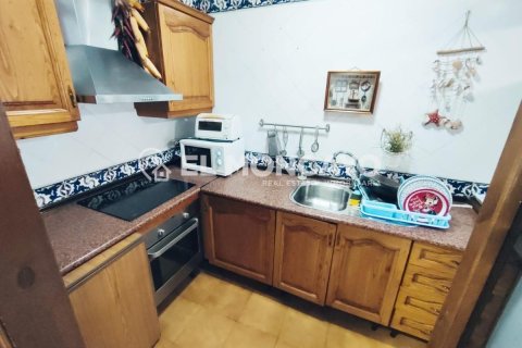 House for sale in Guardamar del Segura, Alicante, Spain 5 bedrooms, 139 sq.m. No. 149053 - photo 7