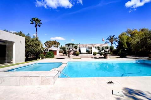 Villa en venta en Alicante, España 3 dormitorios, 337 m2 No. 149049 - foto 4