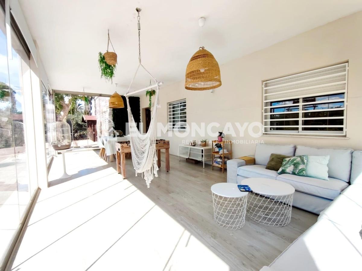 Villa a Alicante, Spagna 3 camere da letto, 337 mq. N° 149049