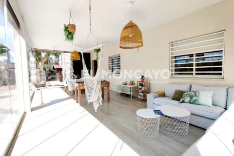 Villa en venta en Alicante, España 3 dormitorios, 337 m2 No. 149049 - foto 5