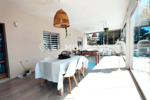 Villa en venta en Alicante, España 3 dormitorios, 337 m2 No. 149049 - foto 6