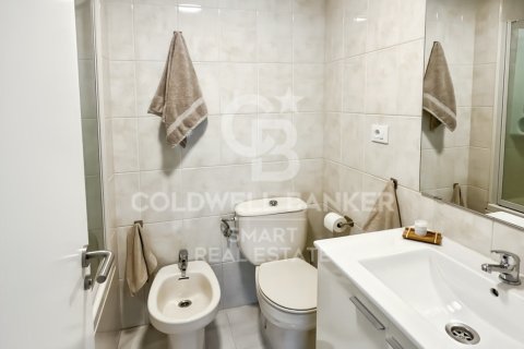 Apartment à vendre à A Coruna, Espagne, 3 chambres, 109 m2 No. 178757 - photo 8