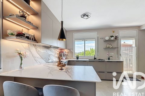 Kamienica w Sant Pere de Ribes, Barcelona, Hiszpania 5 sypialni, 230 mkw. nr 152745 – zdjęcie 7