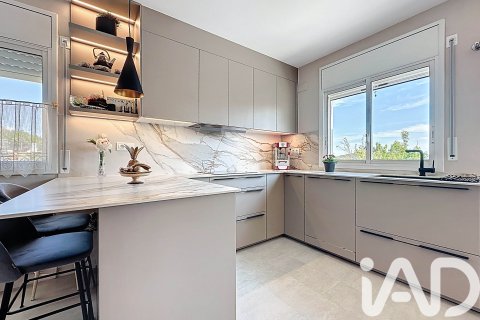 Kamienica w Sant Pere de Ribes, Barcelona, Hiszpania 5 sypialni, 230 mkw. nr 152745 – zdjęcie 6