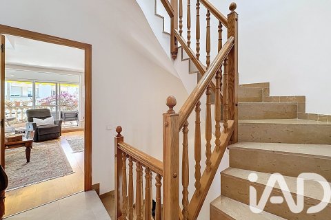 Kamienica w Sant Pere de Ribes, Barcelona, Hiszpania 5 sypialni, 230 mkw. nr 152745 – zdjęcie 13