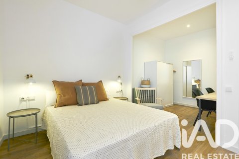 Dzīvoklis pārdošanā Barcelona, Spānijā 2 istabas, 73 m2 Nr. 152748 - attēls 2