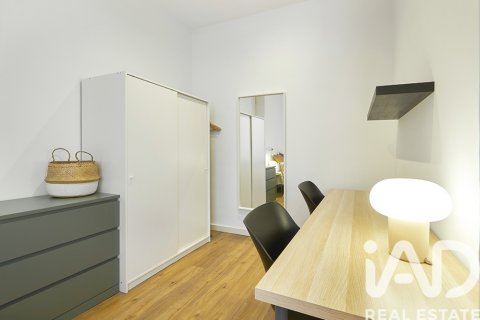 Dzīvoklis pārdošanā Barcelona, Spānijā 2 istabas, 73 m2 Nr. 152748 - attēls 4