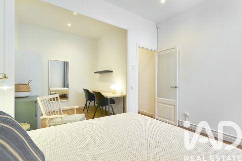 Dzīvoklis pārdošanā Barcelona, Spānijā 2 istabas, 73 m2 Nr. 152748 - attēls 3