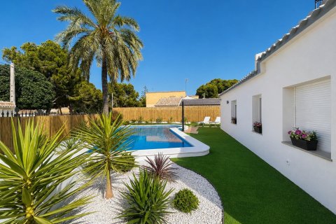 Villetta a schiera in vendita a Punta Prima, Alicante, Spagna 4 camere da letto, 104 mq. N° 195980 - foto 3