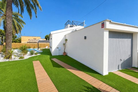 Villetta a schiera in vendita a Punta Prima, Alicante, Spagna 4 camere da letto, 104 mq. N° 195980 - foto 14
