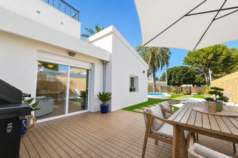 Villetta a schiera in vendita a Punta Prima, Alicante, Spagna 4 camere da letto, 104 mq. N° 195980 - foto 11