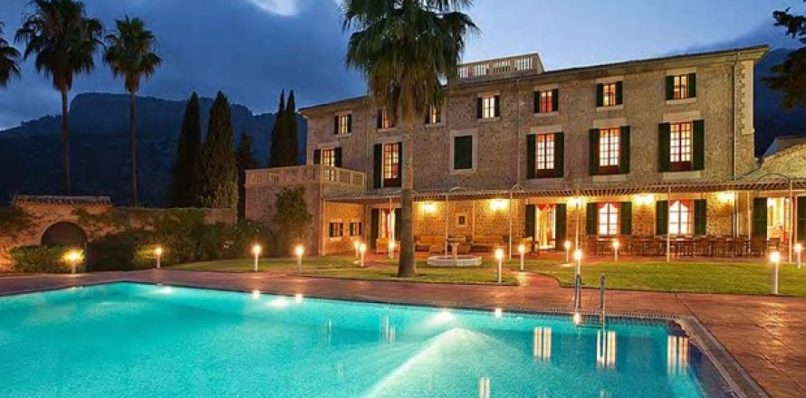Finca en Valldemosa, Mallorca, España 84 dormitorios, 4300 m2 No. 33187