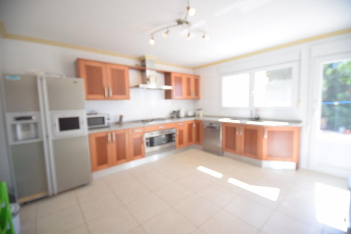 Villa a Javea, Alicante, Spagna 4 camere da letto, 375 mq. N° 113015