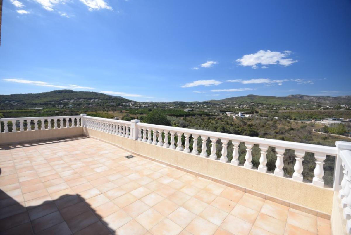 Villa a Javea, Alicante, Spagna 4 camere da letto, 375 mq. N° 113015