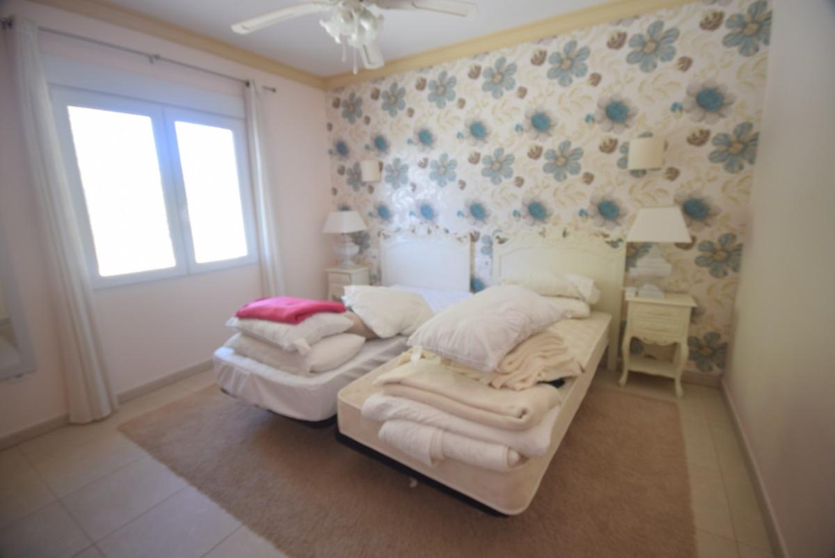 Villa a Javea, Alicante, Spagna 4 camere da letto, 375 mq. N° 113015