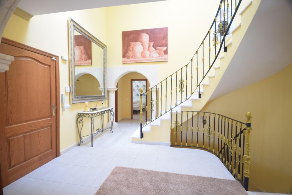 Villa a Javea, Alicante, Spagna 4 camere da letto, 375 mq. N° 113015