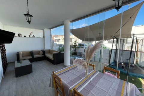 Bungalow for sale Daya Nueva, Alicante, Spain 3 bedrooms, 102 sq.m. No. 113013 - photo 9