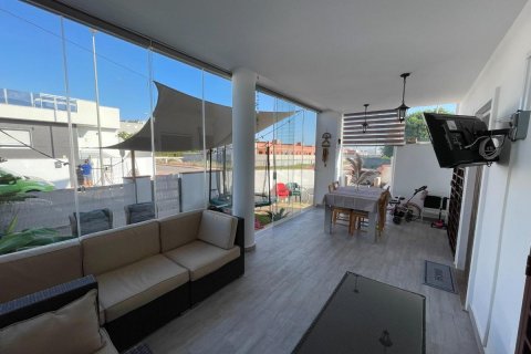 Bungalow for sale Daya Nueva, Alicante, Spain 3 bedrooms, 102 sq.m. No. 113013 - photo 6