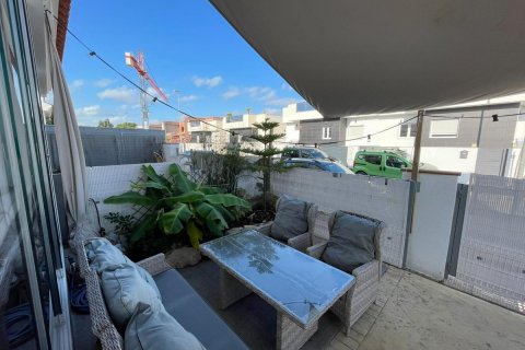 Bungalow for sale Daya Nueva, Alicante, Spain 3 bedrooms, 102 sq.m. No. 113013 - photo 10