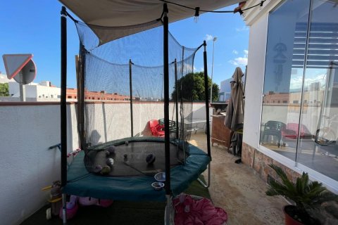 Bungalow for sale Daya Nueva, Alicante, Spain 3 bedrooms, 102 sq.m. No. 113013 - photo 15