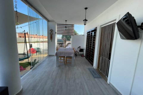 Bungalow for sale Daya Nueva, Alicante, Spain 3 bedrooms, 102 sq.m. No. 113013 - photo 5