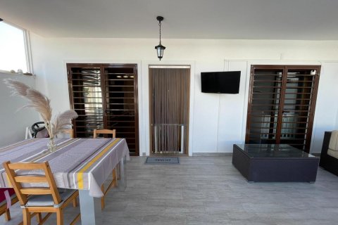 Bungalow for sale Daya Nueva, Alicante, Spain 3 bedrooms, 102 sq.m. No. 113013 - photo 4