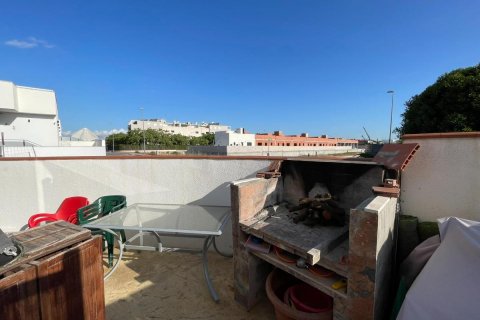 Bungalow for sale Daya Nueva, Alicante, Spain 3 bedrooms, 102 sq.m. No. 113013 - photo 16