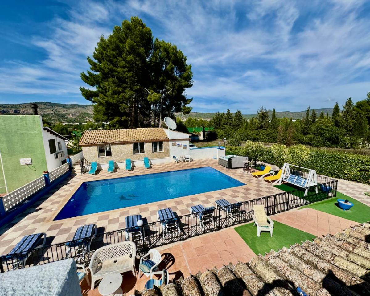Finca en Castalla, Alicante, España 8 dormitorios, 330 m2 No. 113016