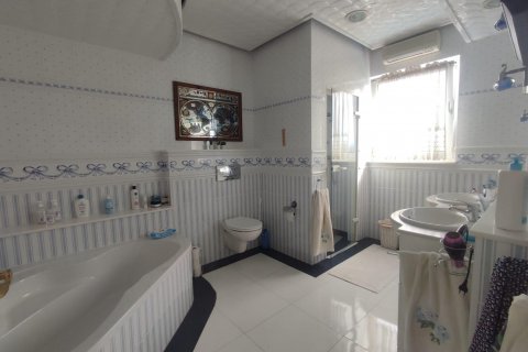 Villa à vendre San Fulgencio, Alicante, Espagne, 6 chambres, 404 m2 No. 113018 - photo 24